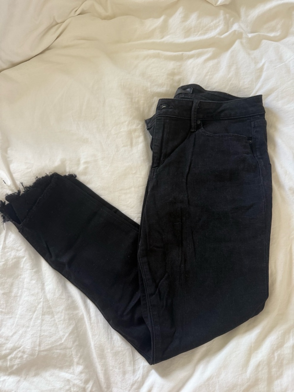 Joe's Jeans Black Skinny Frayed Hem